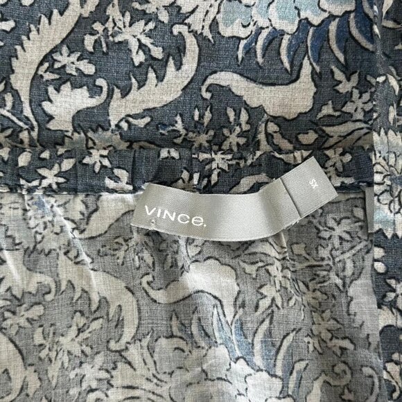 VINCE Floral Top - Picture 3 of 3